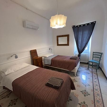 Casa Del Poeta Apartment Riva Ligure Bagian luar foto
