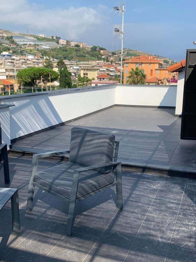 Casa Del Poeta Apartment Riva Ligure Bagian luar foto