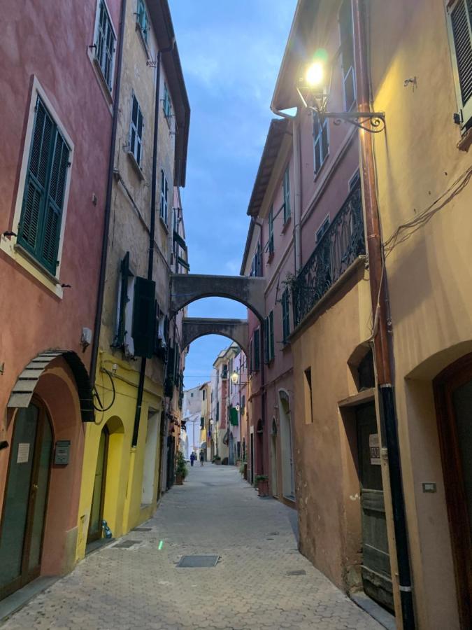 Casa Del Poeta Apartment Riva Ligure Bagian luar foto