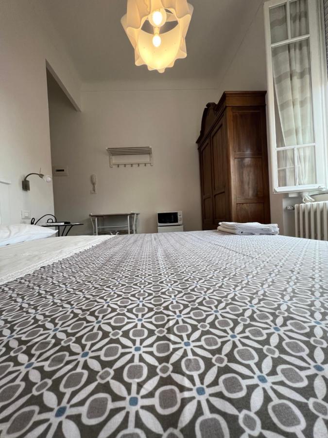 Casa Del Poeta Apartment Riva Ligure Bagian luar foto