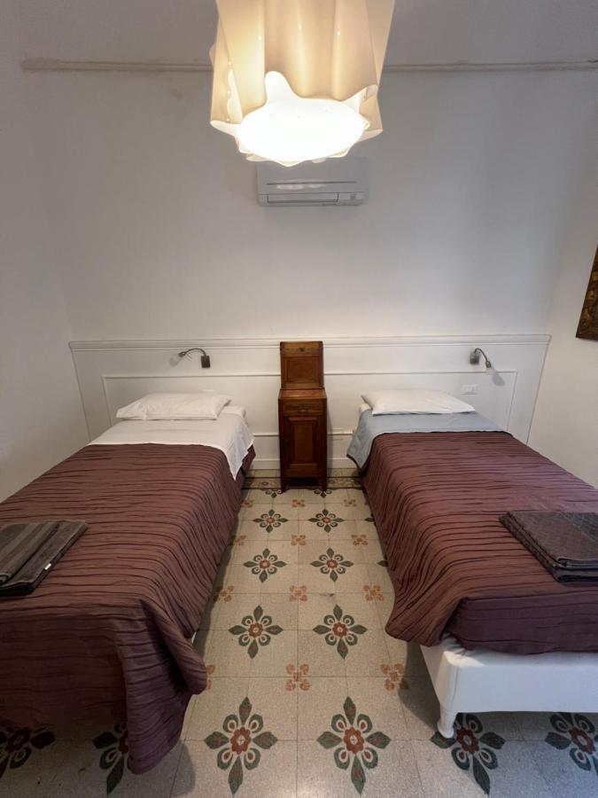 Casa Del Poeta Apartment Riva Ligure Bagian luar foto