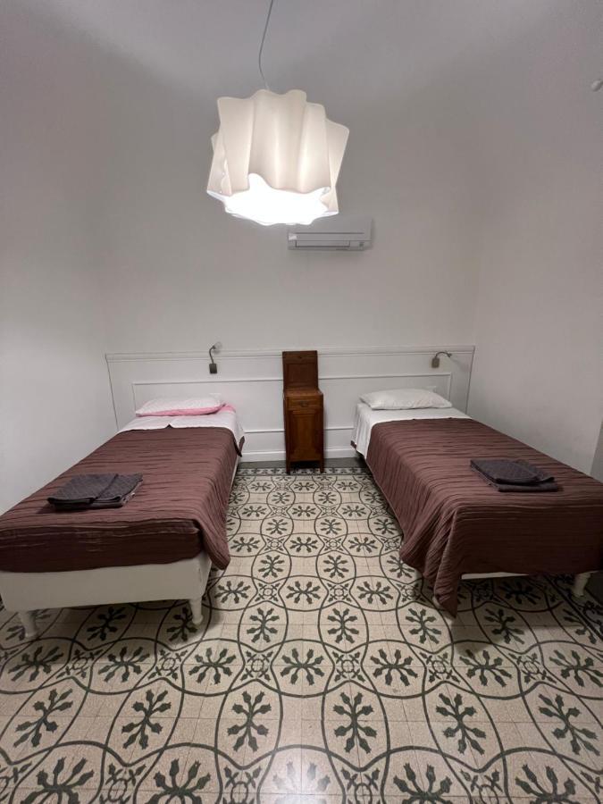 Casa Del Poeta Apartment Riva Ligure Bagian luar foto